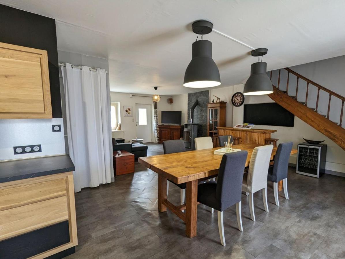La Talonniere, Maison De Village Avec Terrasse Et 3 Chambres Messas Bagian luar foto
